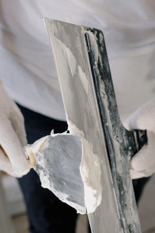 Choosing the Right Home Repair Contractor